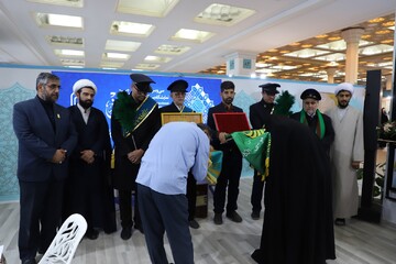 تصاویر/ دومین شب فعالیت غرفه حوزه‌های علمیه خواهران در نمایشگاه بین‌المللی قرآن کریم