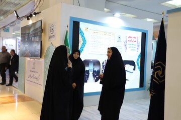 تصاویر/ دومین شب فعالیت غرفه حوزه‌های علمیه خواهران در نمایشگاه بین‌المللی قرآن کریم