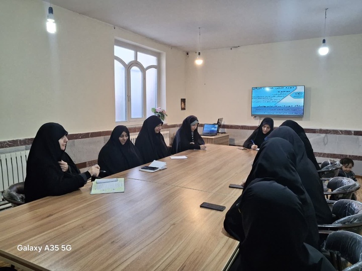 دوره انگیزشی اساتید حوزه فاطمةالزهرا (س) بیجار برگزار شد