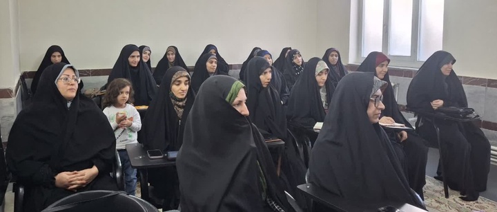 کارگاه آرامش هدفمند در مدرسه علمیه فاطمةالزهرا (س) بیجار