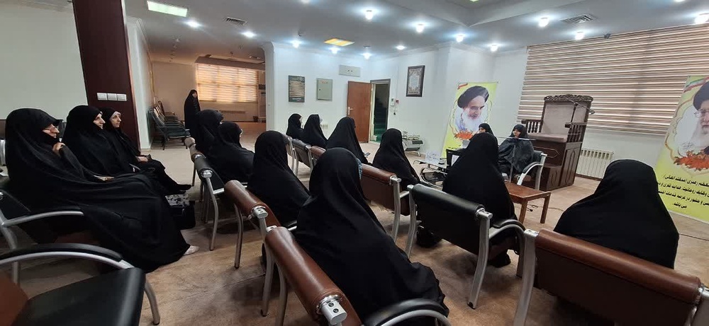 در بین فروع دین فقط آموزش نماز برای کودکان نابالغ سفارش شده است