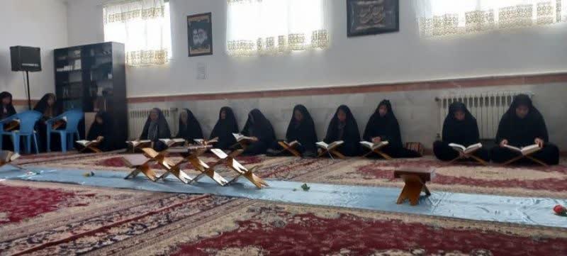 محفل قرآن کریم در مدرسه علمیه فاطمه الزهراالبتول(س) کشکوئیه