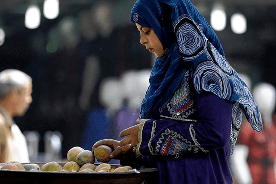 اقتصاد زنان و مدیریت خانواده در عراق؛ از درآمد تا رهبری خانه