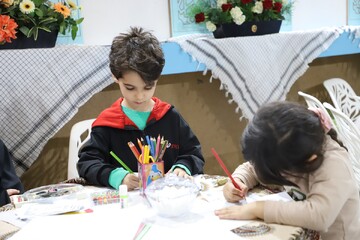 تصاویر/ ششمین شب فعالیت غرفه حوزه‌های علمیه خواهران در نمایشگاه بین‌المللی قرآن کریم