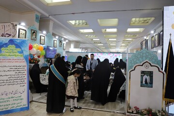 تصاویر/ ششمین شب فعالیت غرفه حوزه‌های علمیه خواهران در نمایشگاه بین‌المللی قرآن کریم