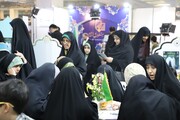 تصاویر/ فعالیت غرفه حوزه‌های علمیه خواهران در هفتمین شب نمایشگاه بین‌المللی قرآن کریم