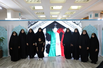تصاویر/ فعالیت غرفه حوزه‌های علمیه خواهران در هفتمین شب نمایشگاه بین‌المللی قرآن کریم