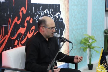 تصاویر/ فعالیت غرفه حوزه‌های علمیه خواهران در هفتمین شب نمایشگاه بین‌المللی قرآن کریم