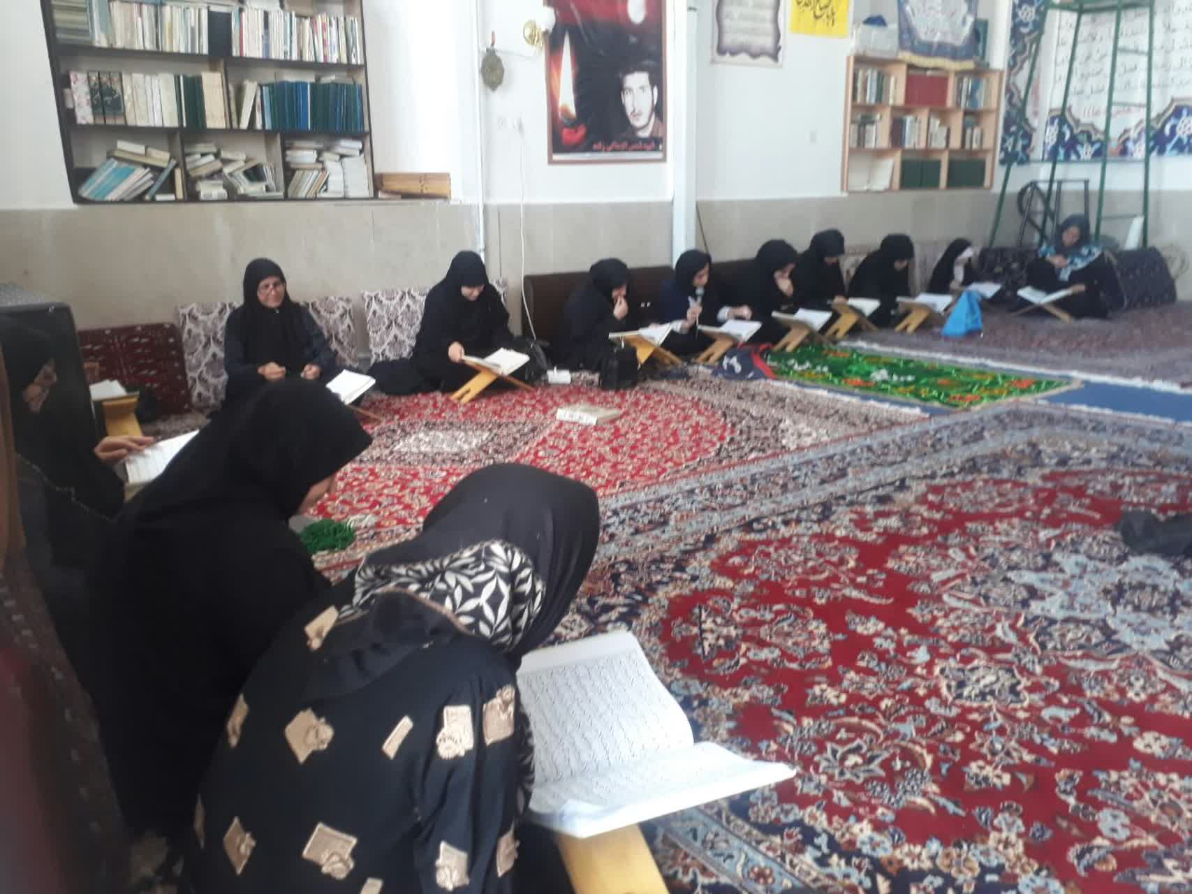 امواج امید از خانهها؛ نقشآفرینی پررنگ طلاب خواهر لرستان در تثبیت روحی خانوادهها