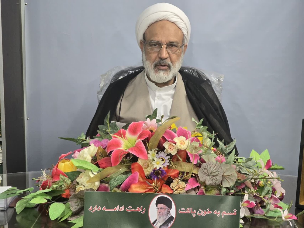 تدوین برنامههای عملیاتی حوزه علمیه خواهران استان یزد در پاسداشت راه امام خامنهای