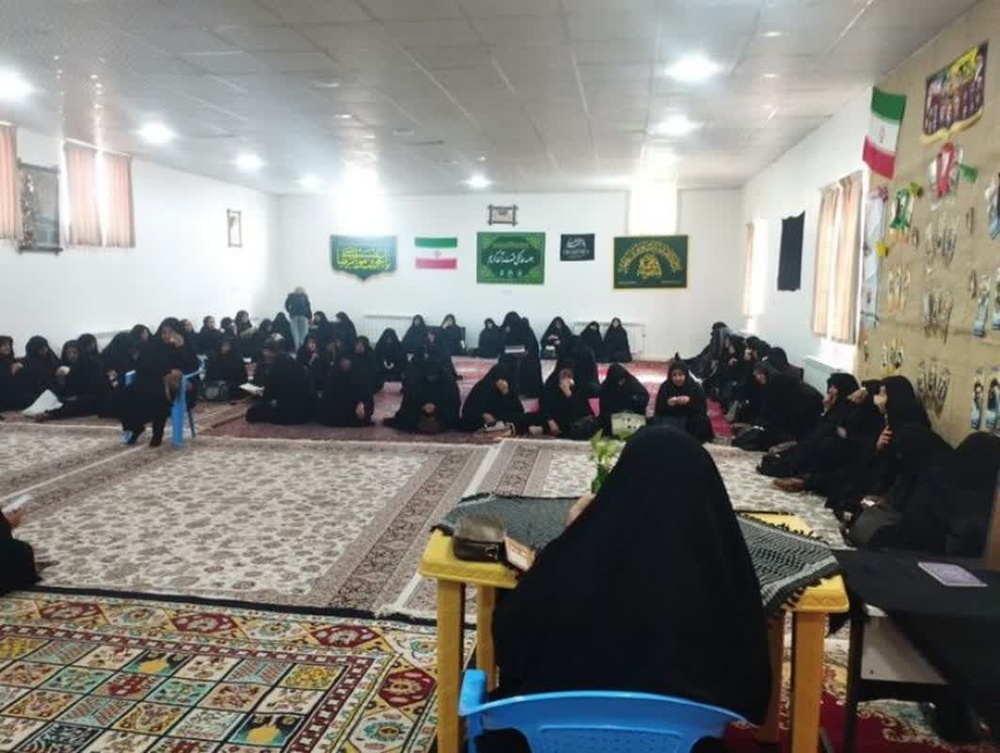 تجمع بانوان طلبه