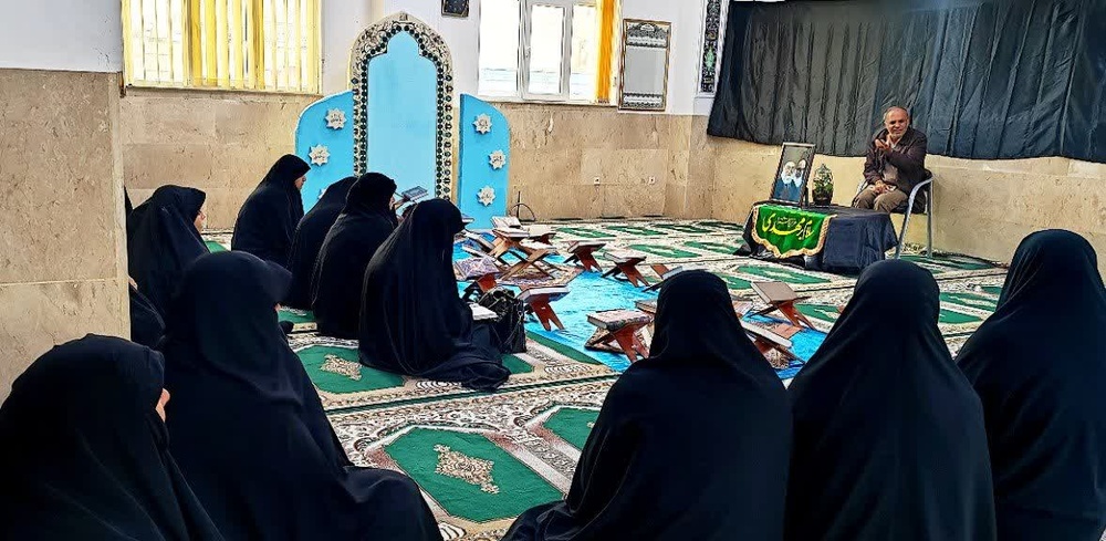 دست‌یابی به شاخص‌های جامعه اسلامی تراز در پرتو الگوگیری از سیره اهل بیت عصمت و طهارت(ع)