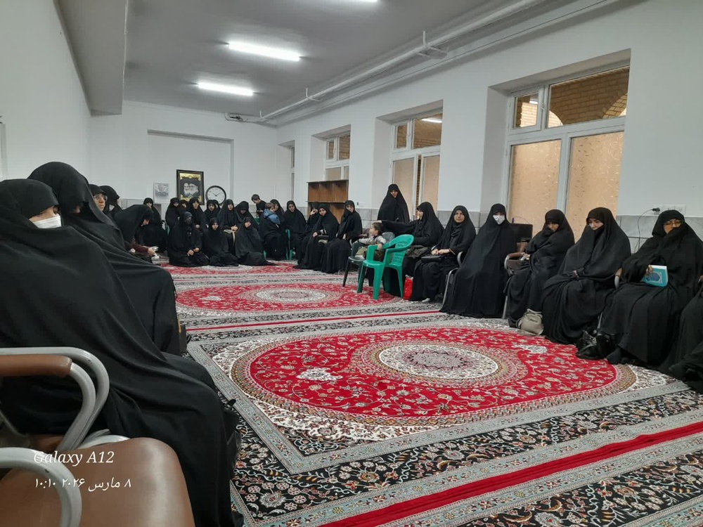 تفاوت جهان‌ بینی مادی و الهی