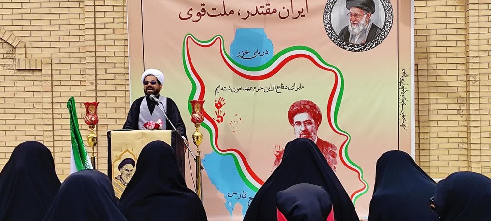 همراهی با رهبری و استقامت در مسیر اقامه دین، کلید پیروزی است