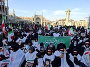 بیعت بانوان طلبه با سومین امام انقلاب در حرم بانوی کرامت