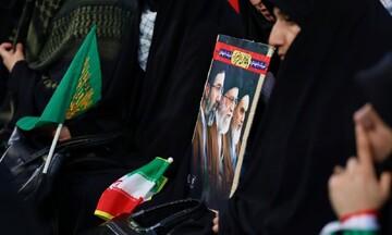 تصاویر/ طنین «عهد جان» در دیار قنوت و قناعت ؛ تجدید میثاق بانوان طلبه یزدی با ولایت