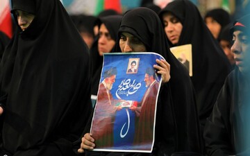 تصاویر/ طنین «عهد جان» در دیار قنوت و قناعت ؛ تجدید میثاق بانوان طلبه یزدی با ولایت