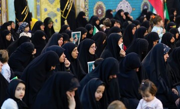 تصاویر/ طنین «عهد جان» در دیار قنوت و قناعت ؛ تجدید میثاق بانوان طلبه یزدی با ولایت