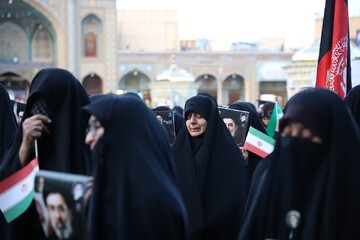 تصاویر/ آیین «عهد جان»؛ مراسم بیعت بانوان طلبه با رهبر معظم انقلاب در حرم بانوی کرامت