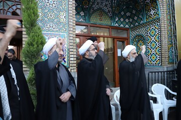 تصاویر/ آیین «عهد جان»؛ مراسم بیعت بانوان طلبه با رهبر معظم انقلاب در حرم بانوی کرامت