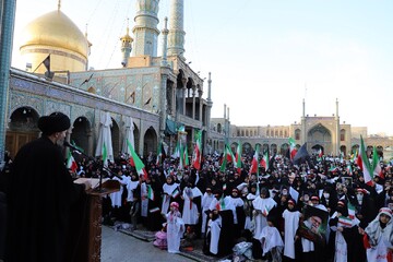 تصاویر/ آیین «عهد جان»؛ مراسم بیعت بانوان طلبه با رهبر معظم انقلاب در حرم بانوی کرامت