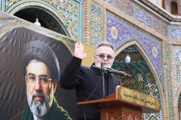 تصاویر/ آیین «عهد جان»؛ مراسم بیعت بانوان طلبه با رهبر معظم انقلاب در حرم بانوی کرامت