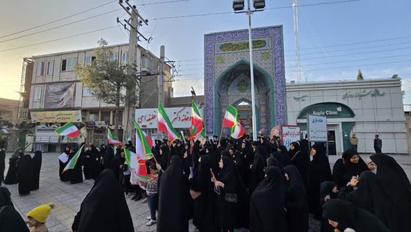 فعالیت های متنوع مدرسه علمیه نرجسیه سیرجان در صف مقدم جبهه جهاد رمضان