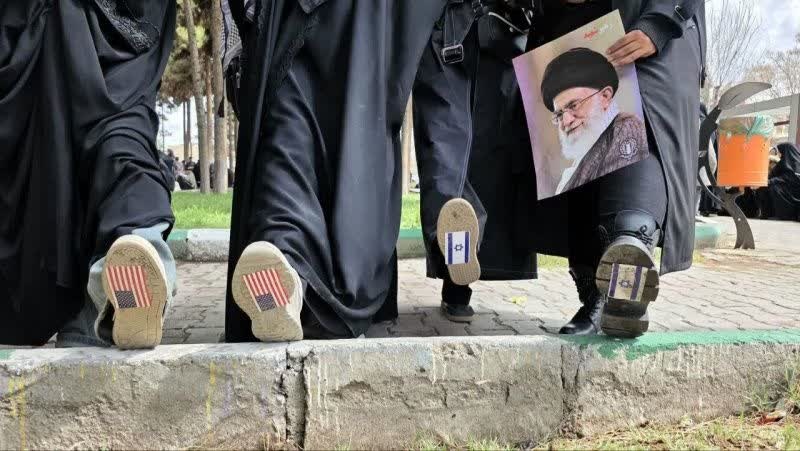 فعالیت های متنوع مدرسه علمیه نرجسیه سیرجان در صف مقدم جبهه جهاد رمضان