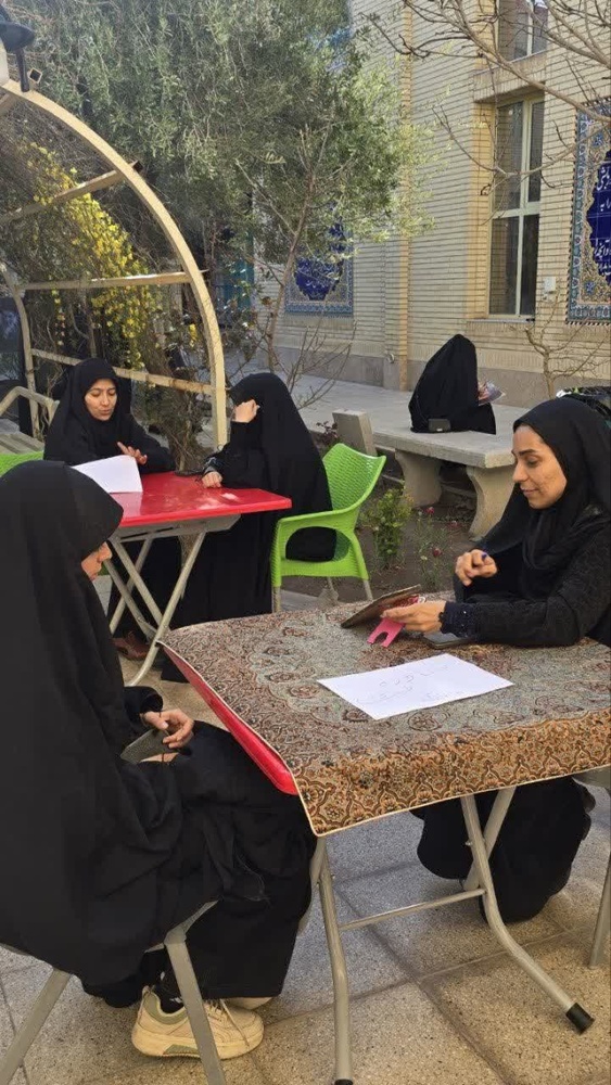 فعالیت های متنوع مدرسه علمیه نرجسیه سیرجان در صف مقدم جبهه جهاد رمضان
