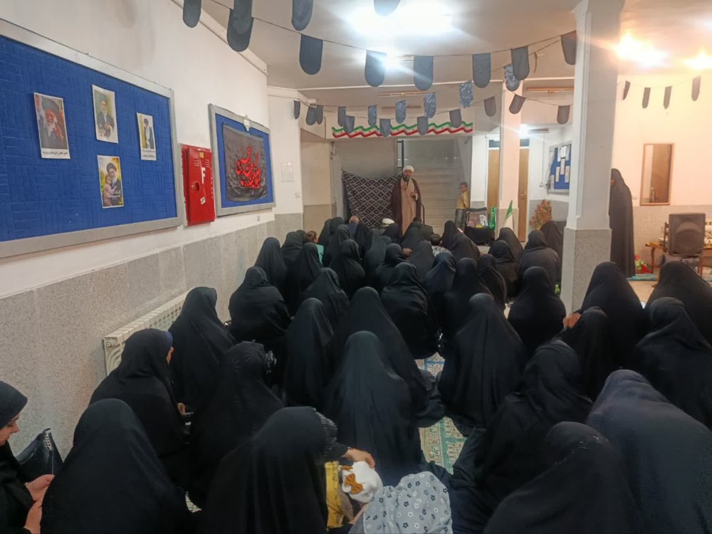 بیعت با ولایت فقیه، راه پیروزی جامعه در برابر دسیسه‌های دشمنان است