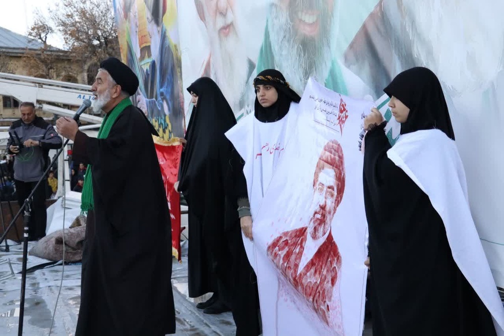 آئین باشکوه «عهد جان»؛ تجدید بیعت بانوان همدانی با ولایت فقیه برگزار شد