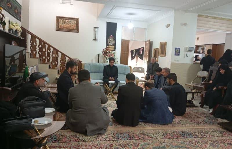 دیدار طلاب و اساتید مدرسه علمیه حضرت زینب کبری(س) رفسنجان با خانواده شهید محققی