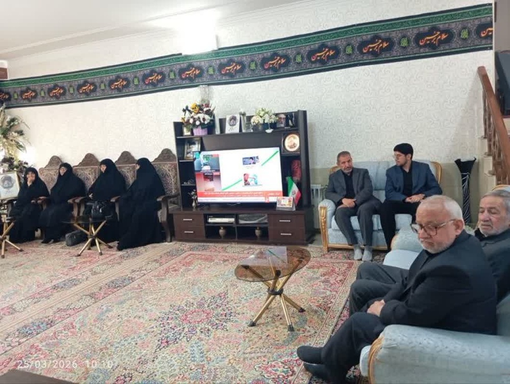 دیدار طلاب و اساتید مدرسه علمیه حضرت زینب کبری(س) رفسنجان با خانواده شهید محققی