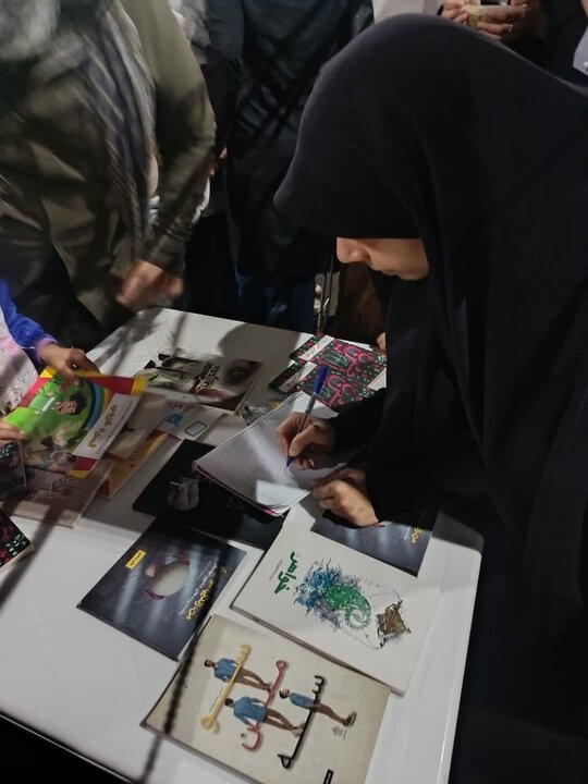 فعالیت موکب مدرسه علمیه الزهرا(س) بم