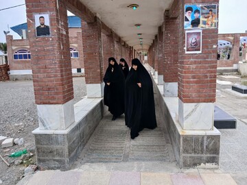 تصاویر/ فعالیت مدارس علمیه خواهران استان هرمزگان در حماسه جنگ رمضان