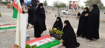 تصاویر/ فعالیت مدارس علمیه خواهران استان هرمزگان در حماسه جنگ رمضان
