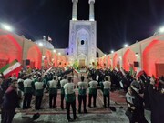 آیین اربعین رهبر شهید با حضور خادمیاران رضوی در موکب مدرسه علمیه تخصصی امام حسین(ع) یزد