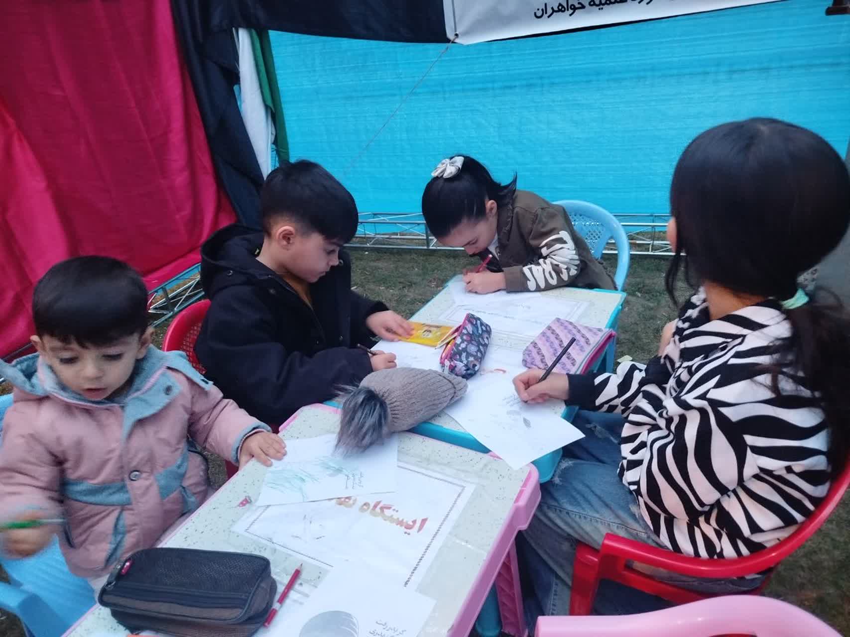 استمرار ۴۰ روزه فعالیت موکب‌های فرهنگی و خدماتی حوزه علمیه نجمیه ازنا