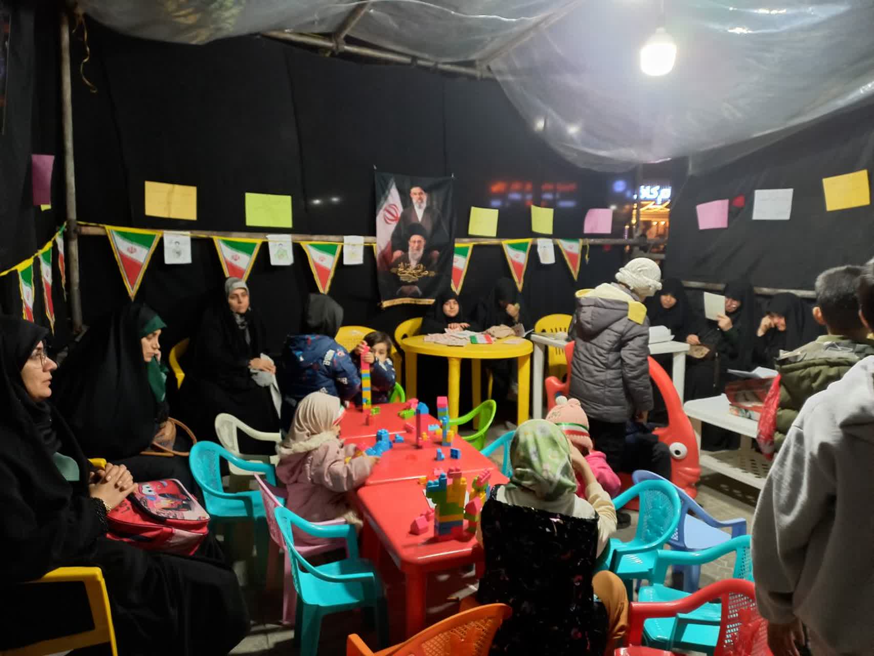 موکب حوزه علمیه محدثه بروجرد؛ محور خدمت‌رسانی و ترویج فرهنگ دینی در تجمعات