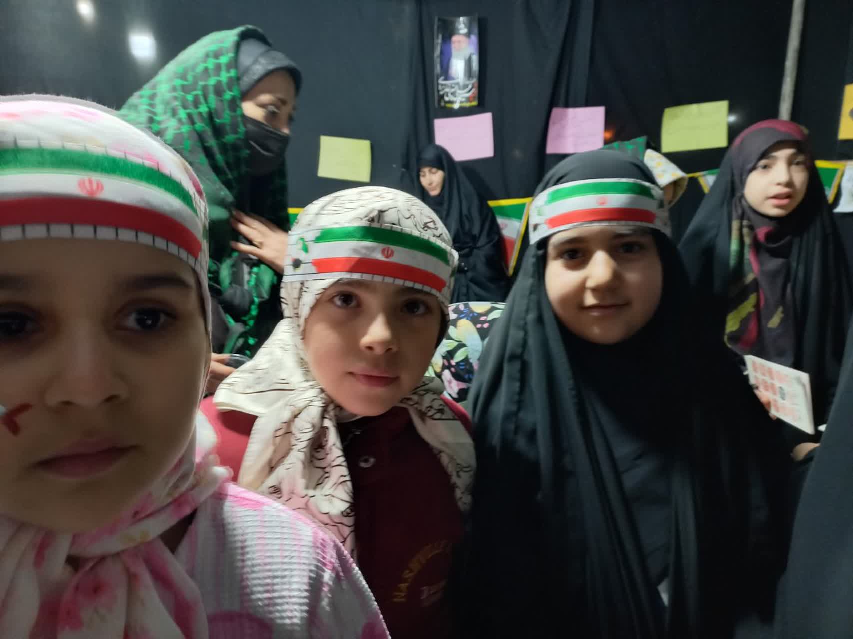 موکب حوزه علمیه محدثه بروجرد؛ محور خدمترسانی و ترویج فرهنگ دینی در تجمعات