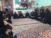 تصاویر/ دیدار مدیر کادر و جمعی از طلاب مدرسه علمیه کوثر(س) قلعه‌گنج با خانواده پاسدار شهید مهران خردمند