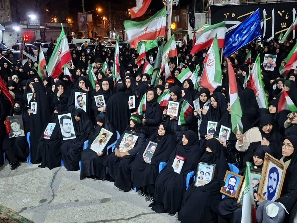 تصاویر/ گرامی‌داشت چهلمین روز شهادت رهبر انقلاب در حوزه‌های علمیه خواهران کردستان