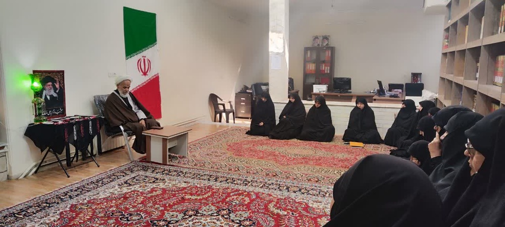 مراسم اربعین رهبر شهید مدرسه علمیه تخصصی رکن الهدی کرمان