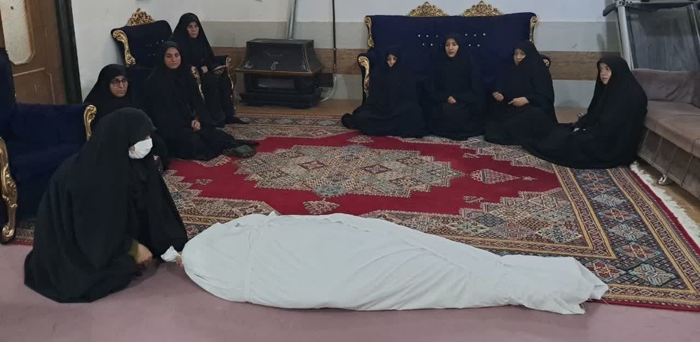 دوره تخصصی آموزش تغسیل و تکفین در مدارس علمیه خواهران لرستان