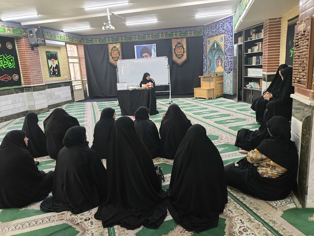 دوره تخصصی آموزش تغسیل و تکفین در مدارس علمیه خواهران لرستان