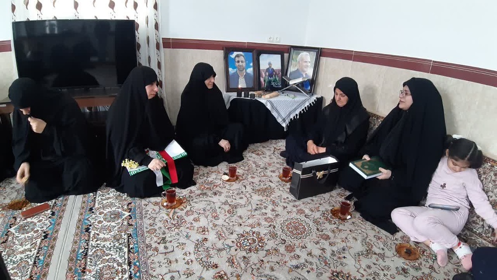دیدار با خانواده شهید حجت الاسلام سخاوتی از شهدای جنگ رمضان