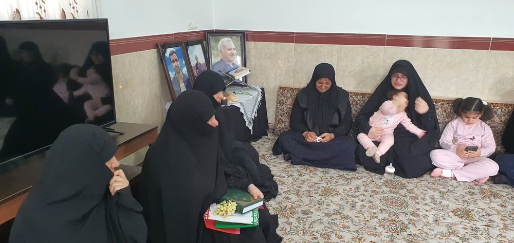 دیدار با خانواده شهید حجت الاسلام سخاوتی از شهدای جنگ رمضان
