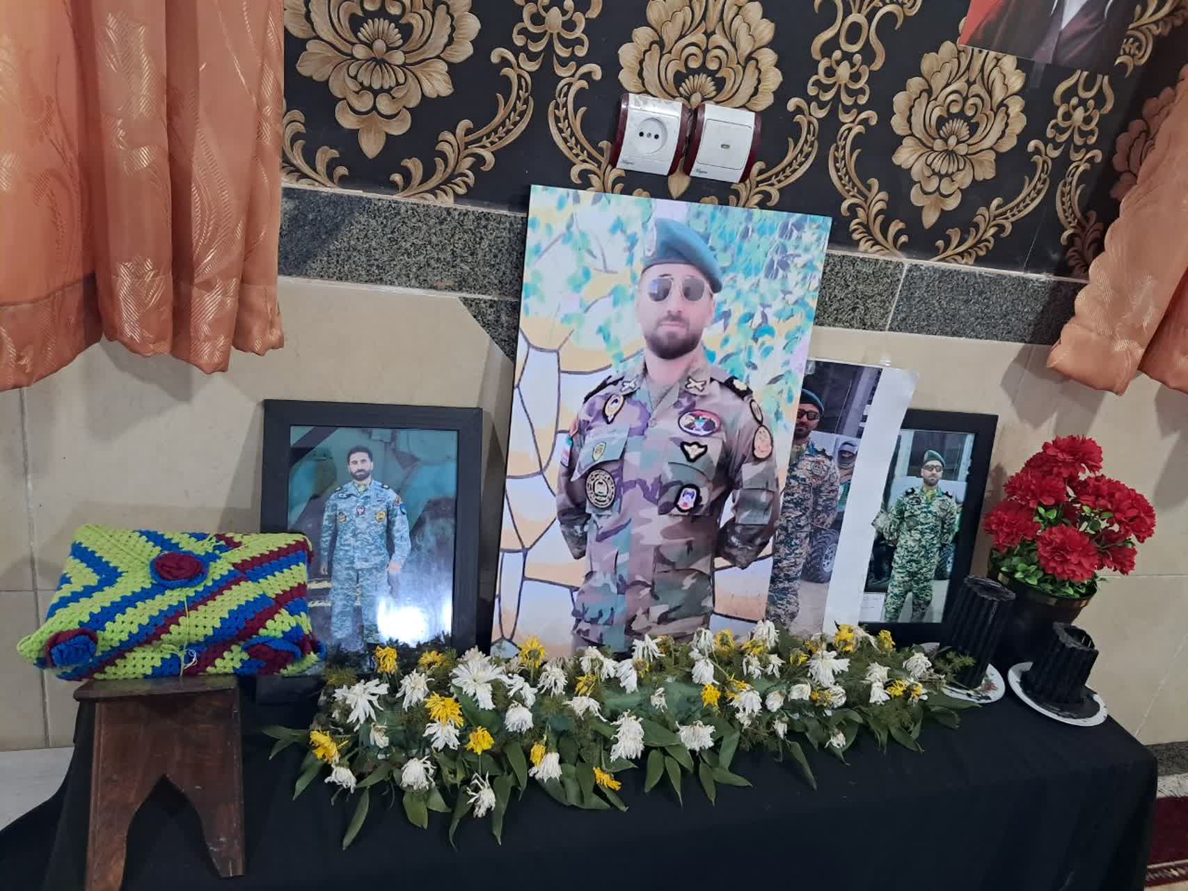 دیدار مدیر حوزههای علمیه لرستان با خانواده سرهنگ شهید ایوب حسنوند در شهرستان الشتر