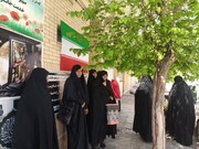 تصاویر/ نمایندگان حوزه علمیه خواهران استان یزد با خانواده شهید والامقام رحمن چاکرالحسینی