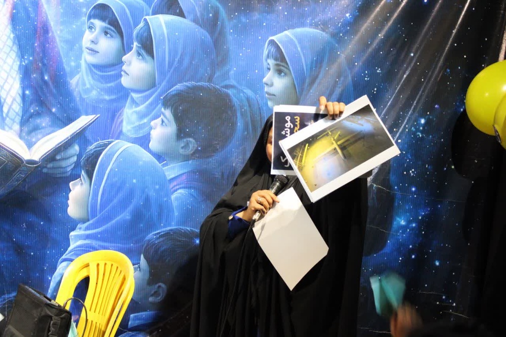 برپایی موکب مدرسه علمیه حضرت زینب(سلام‌الله‌علیها) میناب در حاشیه برگزاری مراسم اربعین رهبر شهید انقلاب و شهدای دبستان شجره طیبه